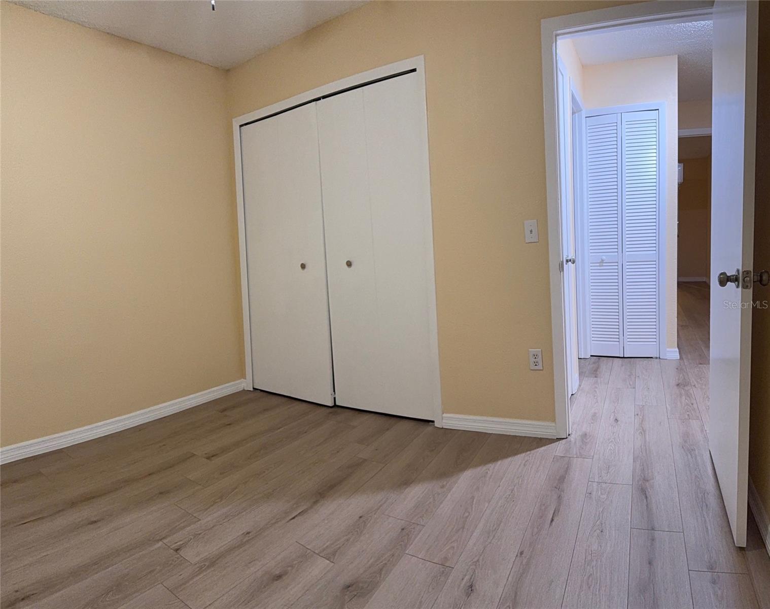 1002 Oropesa Ave Property Photo 16