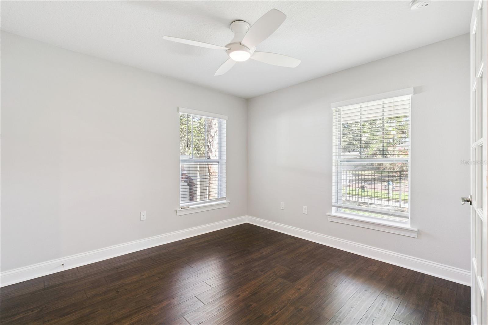 1012 E Marks St Property Photo 25