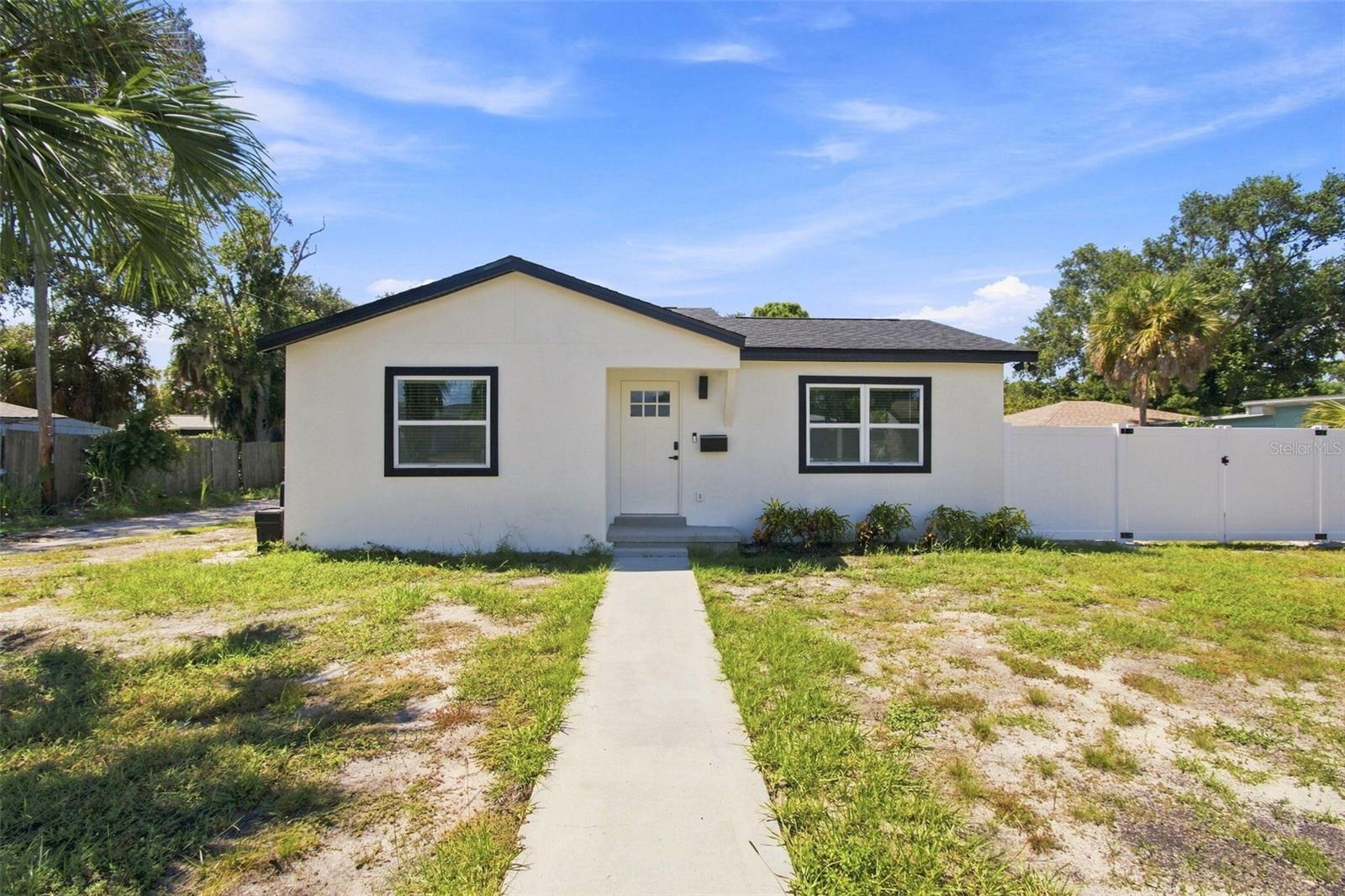4125 Grove Property Photo 1