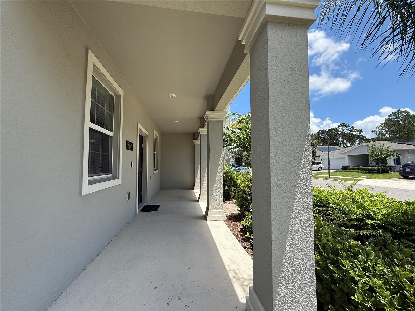 5647 Quiet Palm Loop Property Photo 3