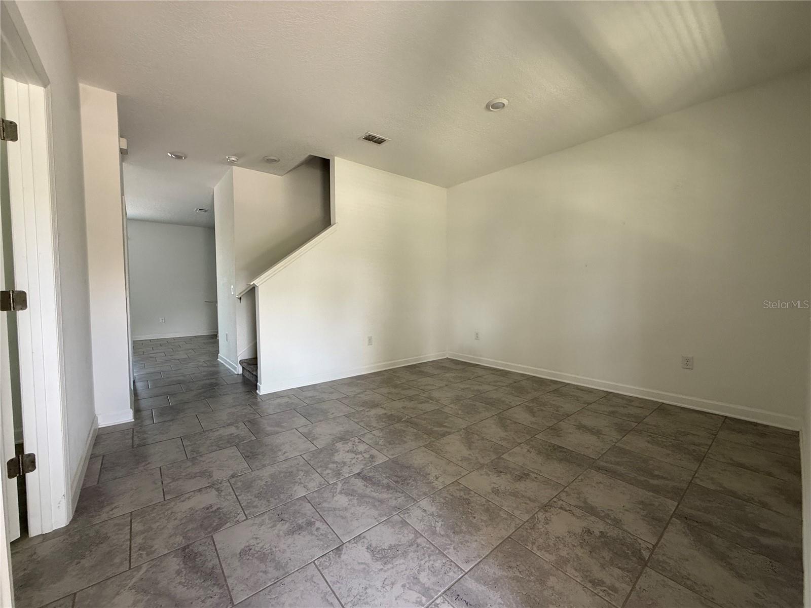 5647 Quiet Palm Loop Property Photo 5