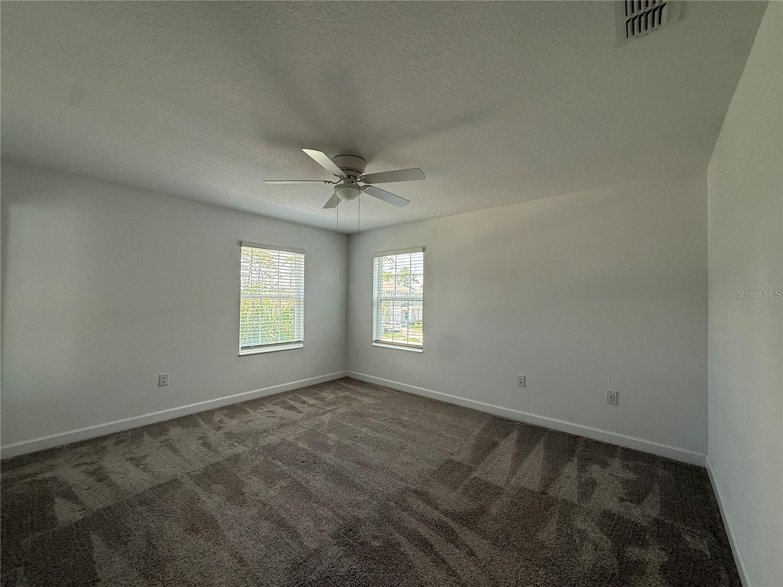 5647 Quiet Palm Loop Property Photo 17