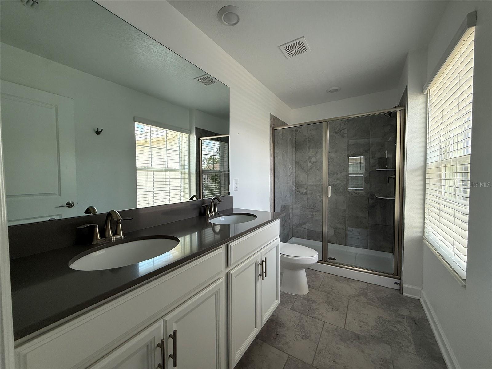 5647 Quiet Palm Loop Property Photo 18