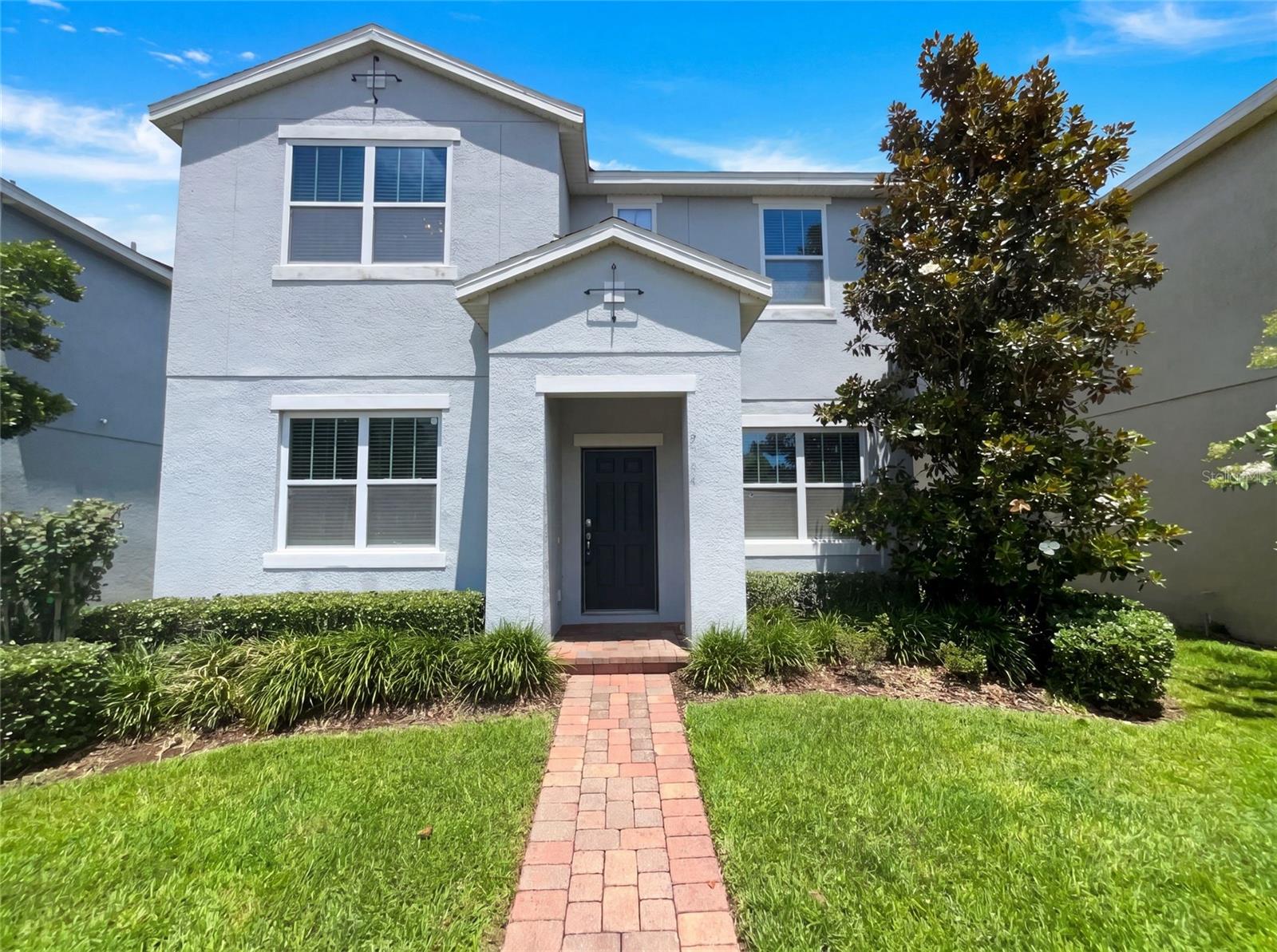 2264 FICUS ALY