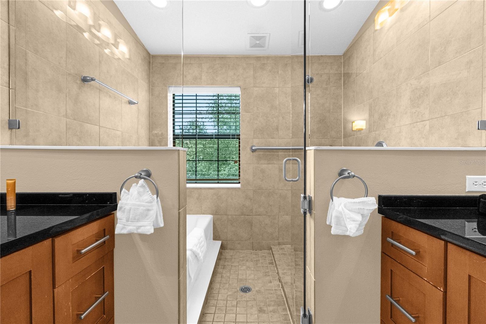 14506 Damai Ln #14506 Property Photo 24