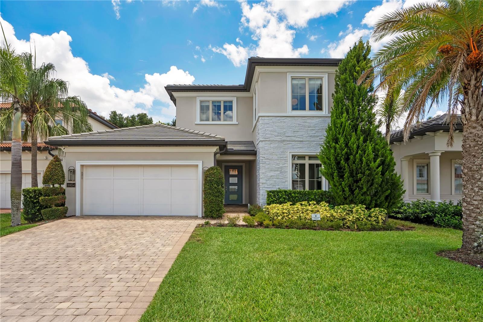 10654 Royal Cypress Way Property Photo 1