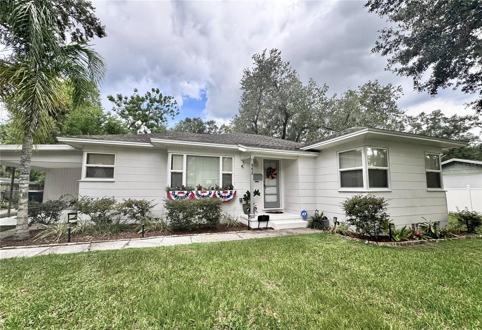 552 Palencia Pl Property Photo 1