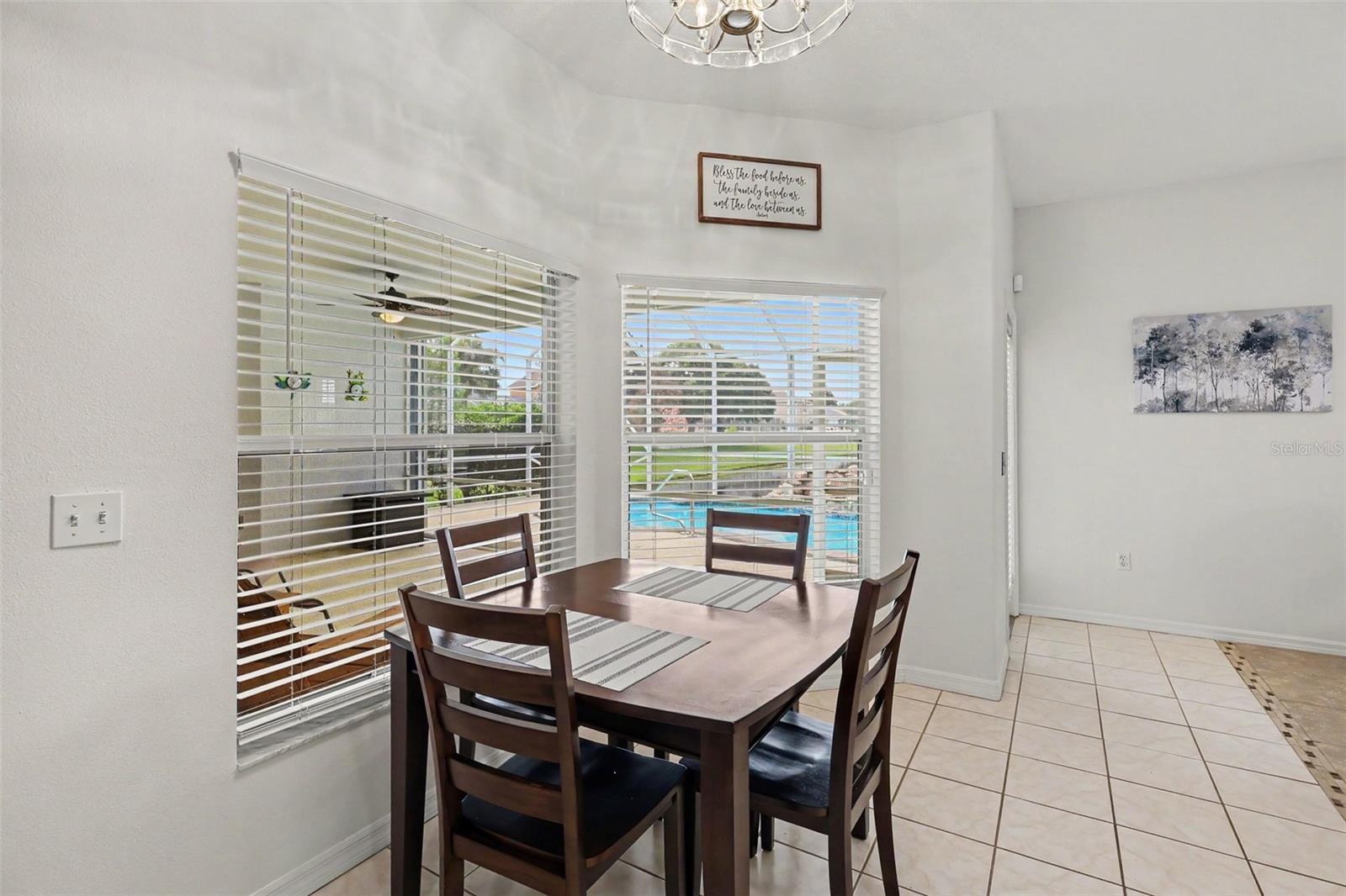 423 Stonehenge Cir Property Photo 7
