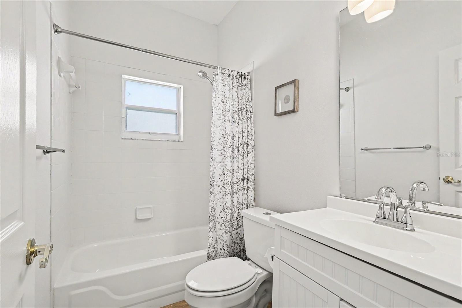 423 Stonehenge Cir Property Photo 22