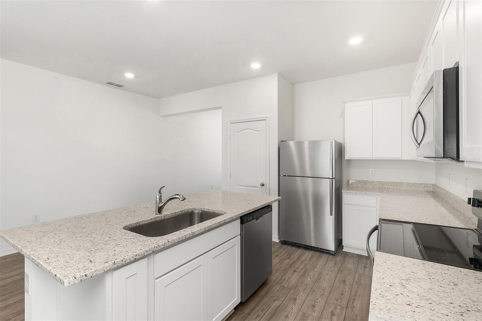 1802 White Elephant Loop Property Photo 8