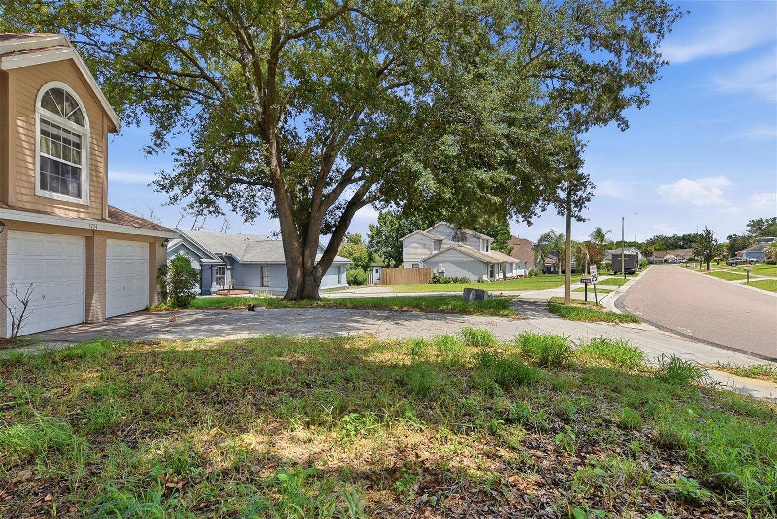 5734 Grand Canyon Dr Property Photo 2