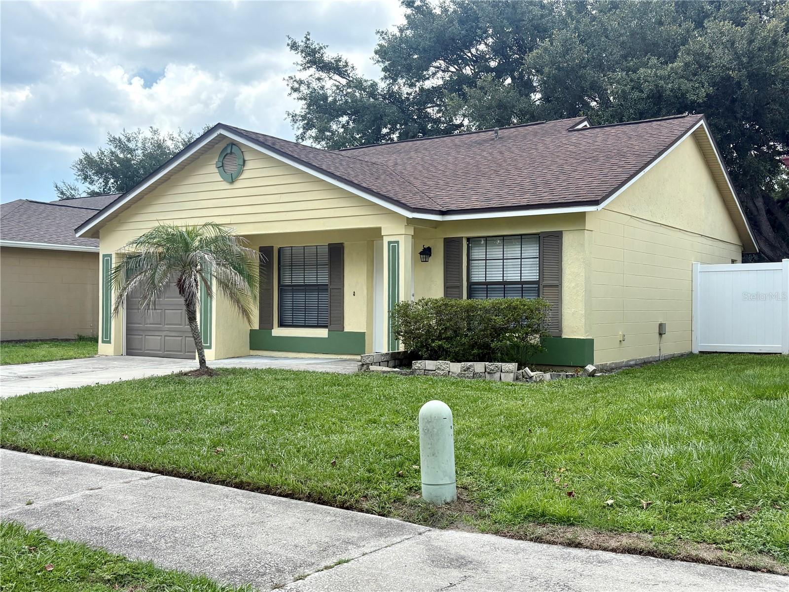 1021 Alpug Ave Property Photo 2