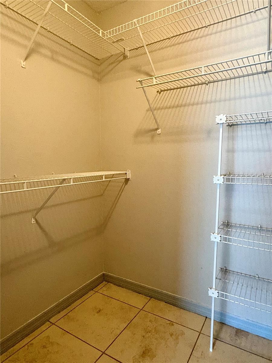 1021 Alpug Ave Property Photo 28