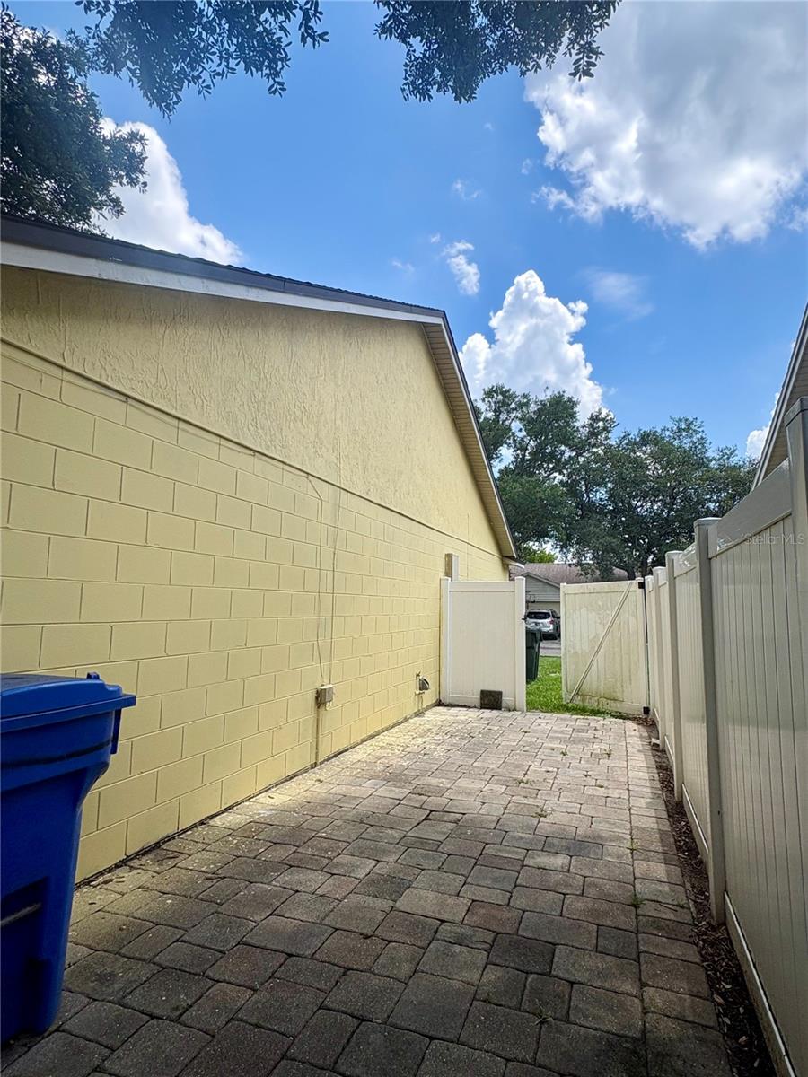 1021 Alpug Ave Property Photo 31
