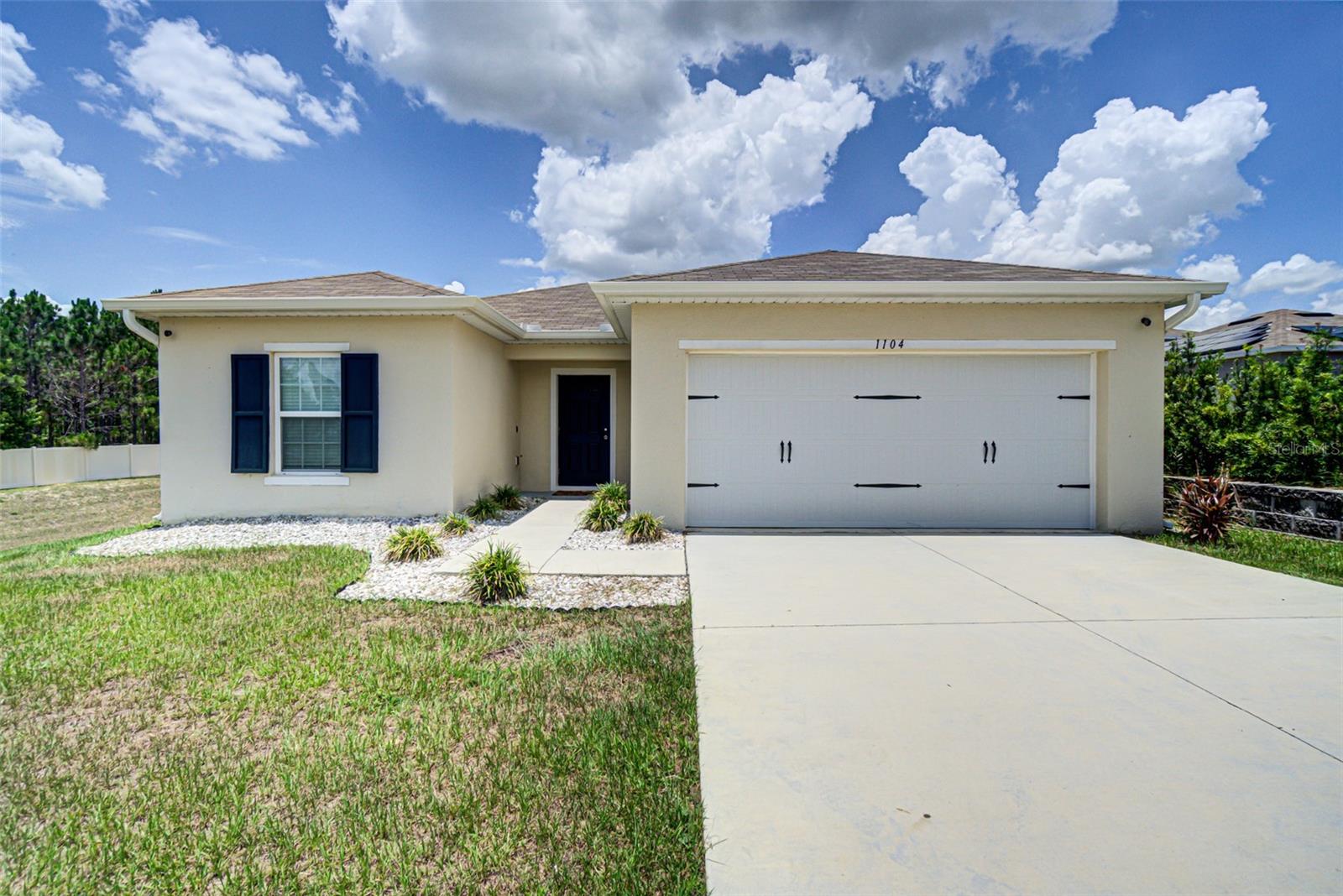 1104 Catskill Dr Property Photo 1
