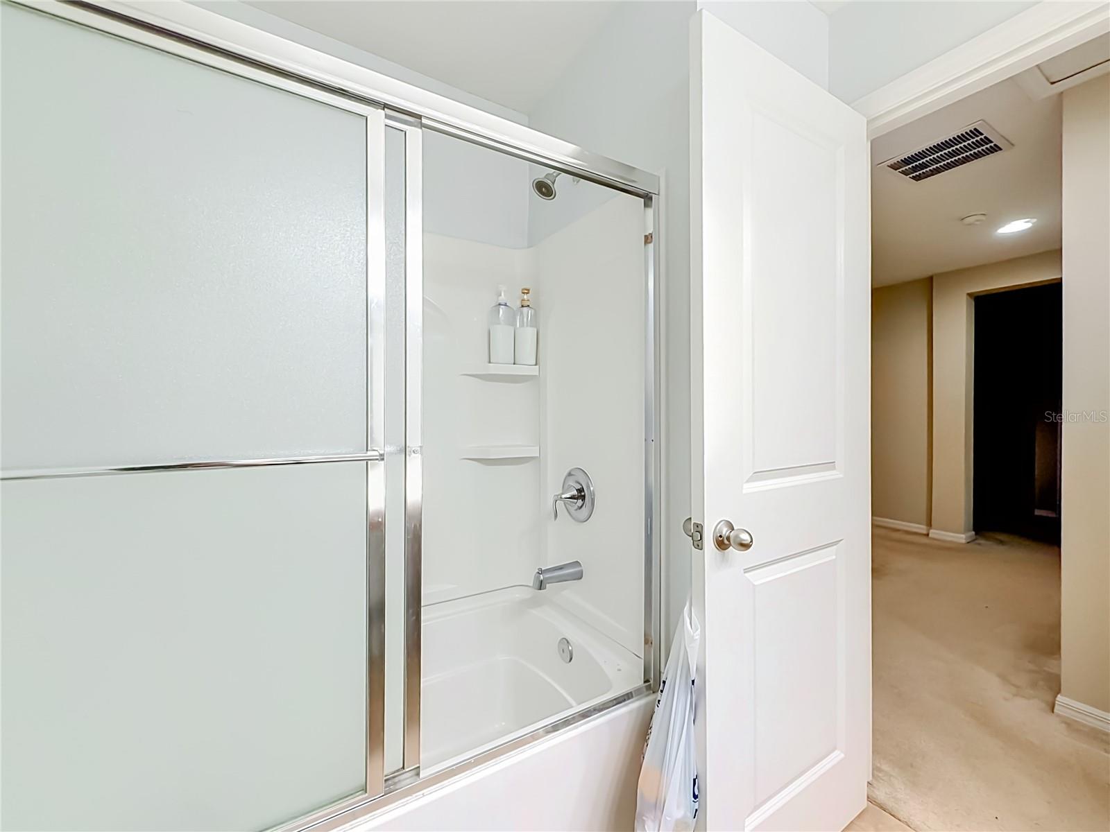 11913 Verrazano Dr Property Photo 29