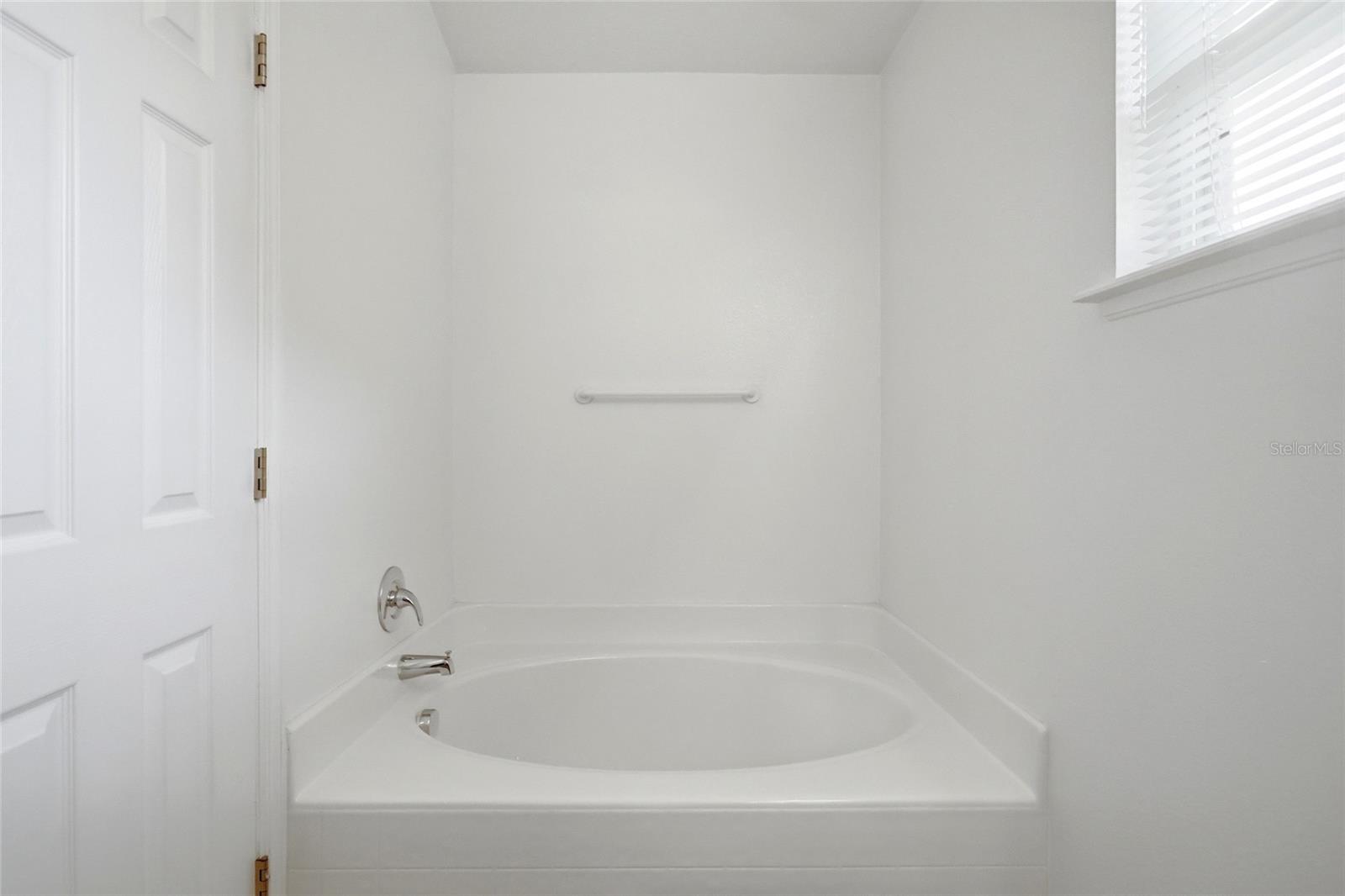 226 Keswick Ave Property Photo 23