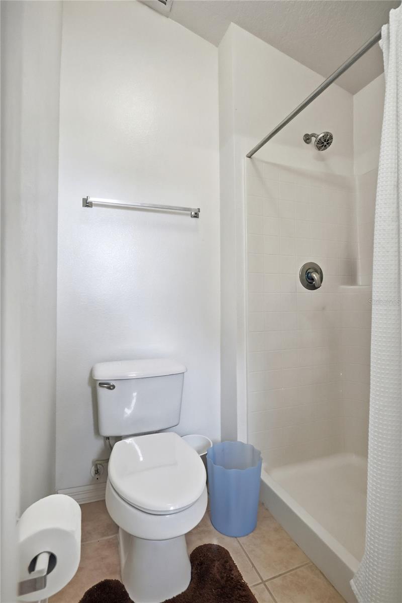 226 Keswick Ave Property Photo 24