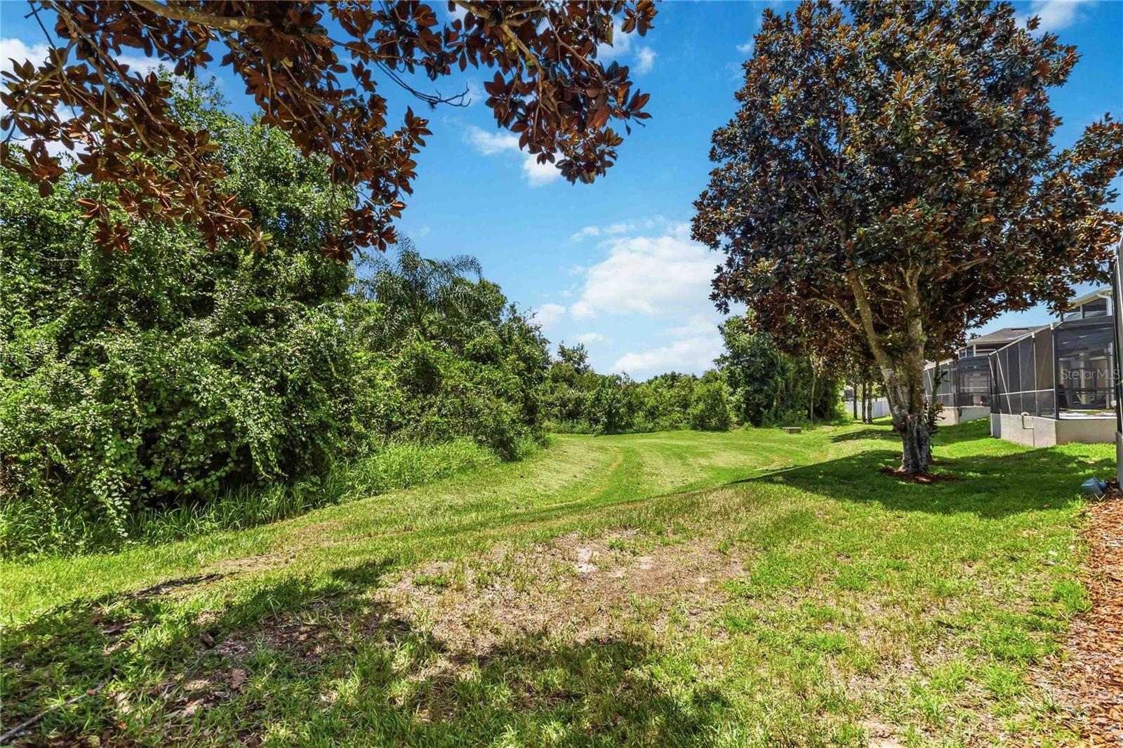 880 Suffolk Pl Property Photo 50