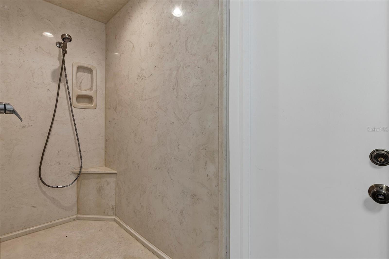 3021 Brandywine Dr Property Photo 29