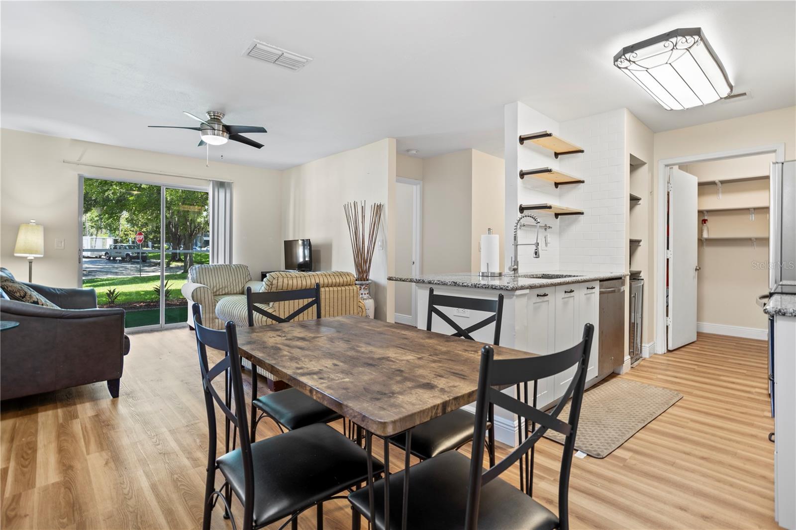 2504 Grassy Point Dr #100 Property Photo 6