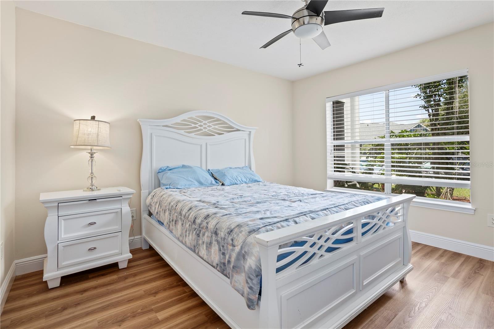 2504 Grassy Point Dr #100 Property Photo 15