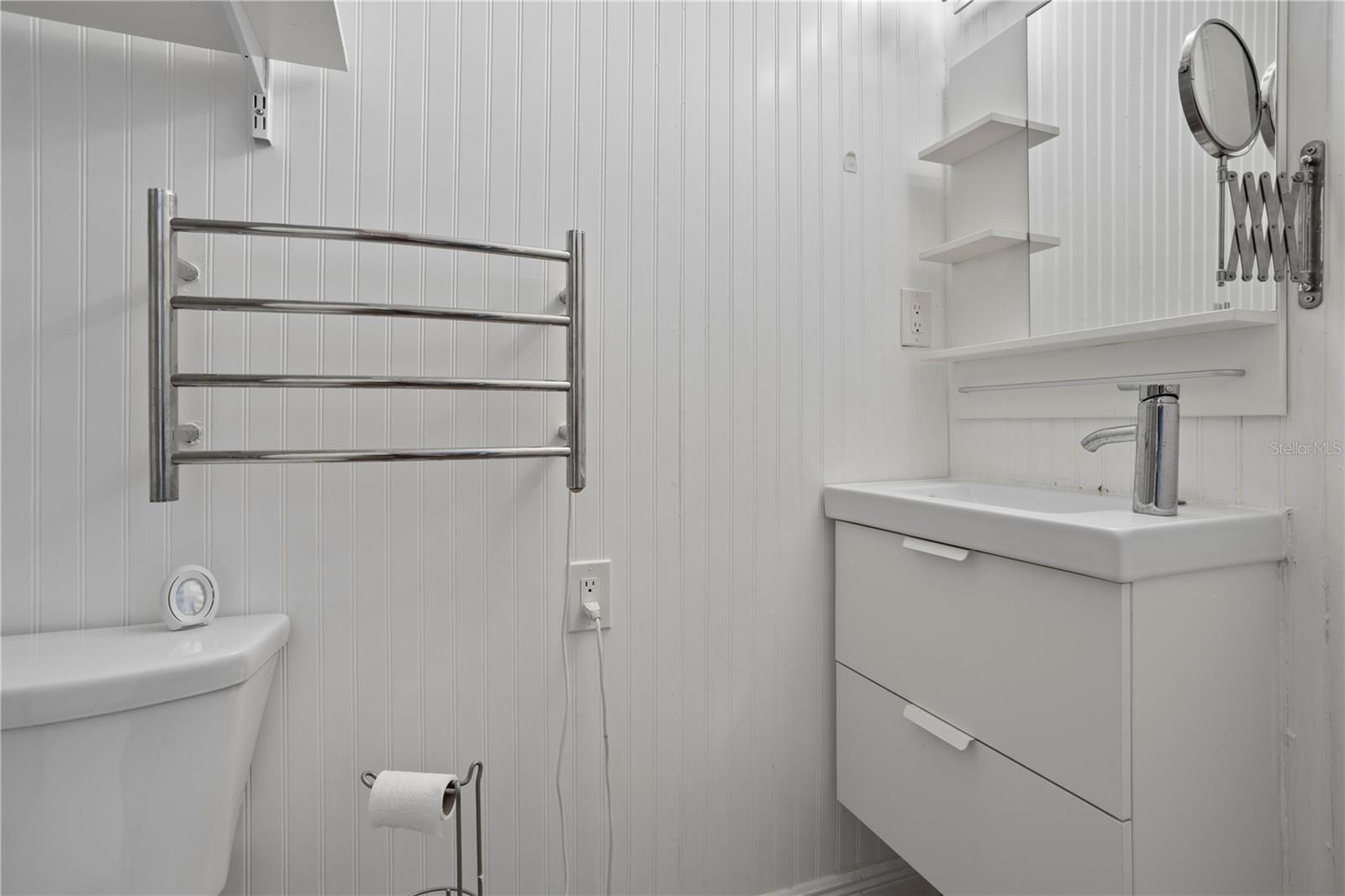 2504 Grassy Point Dr #100 Property Photo 18