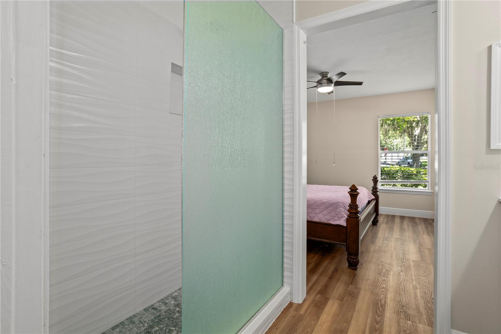 2504 Grassy Point Dr #100 Property Photo 22