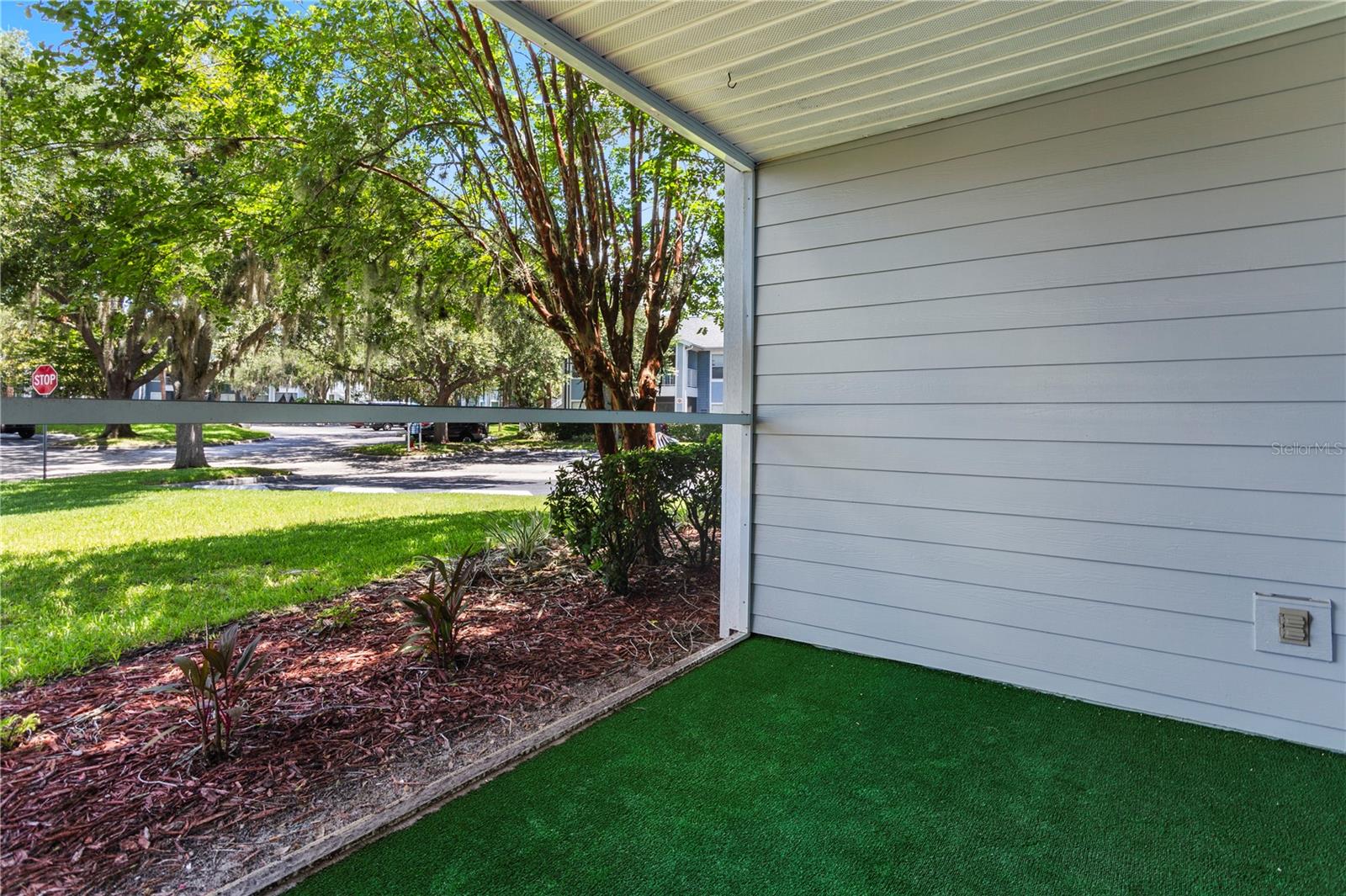 2504 Grassy Point Dr #100 Property Photo 24
