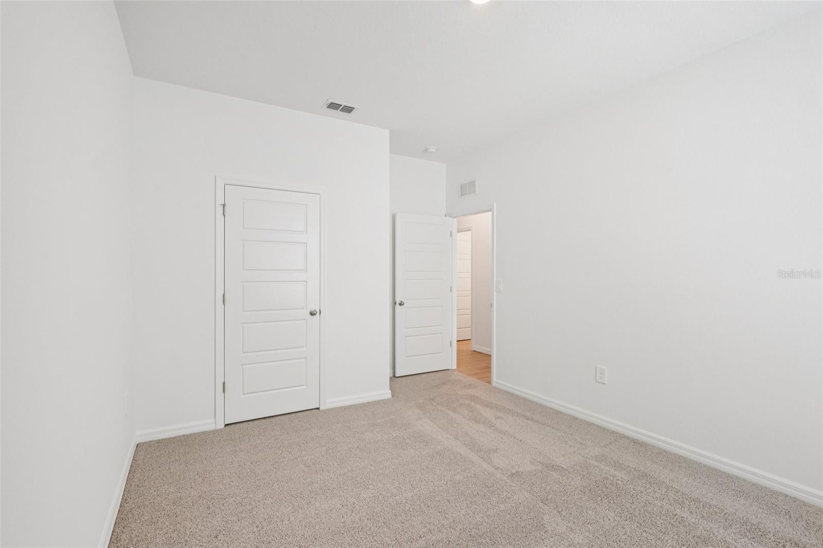 1753 Hummingbird Rd Property Photo 23