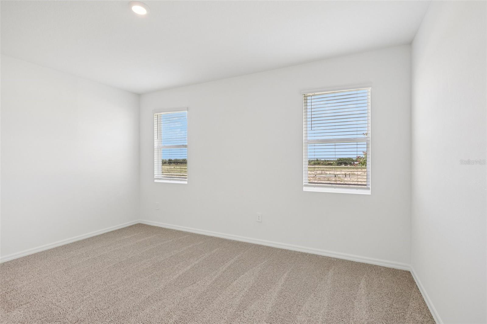 1753 Hummingbird Rd Property Photo 28