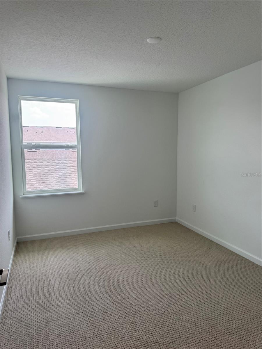 1888 Crowncrest Dr Property Photo 12