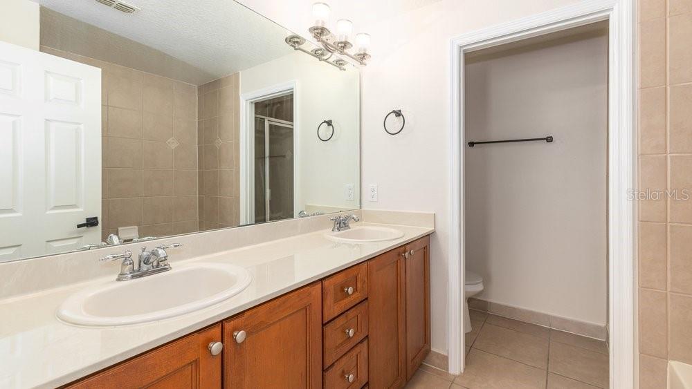 10020 Regent Park Dr #2405 Property Photo 16