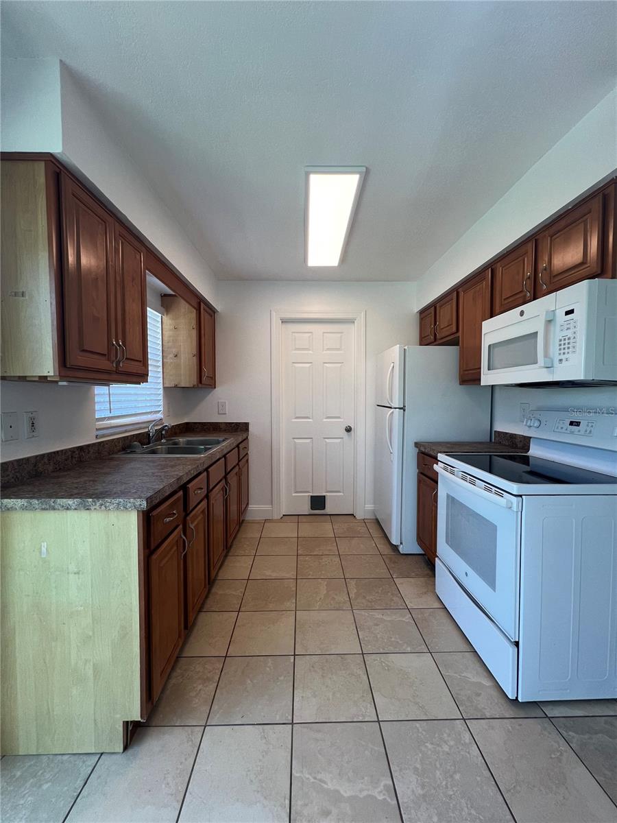 13 E Winter Park St Property Photo 5