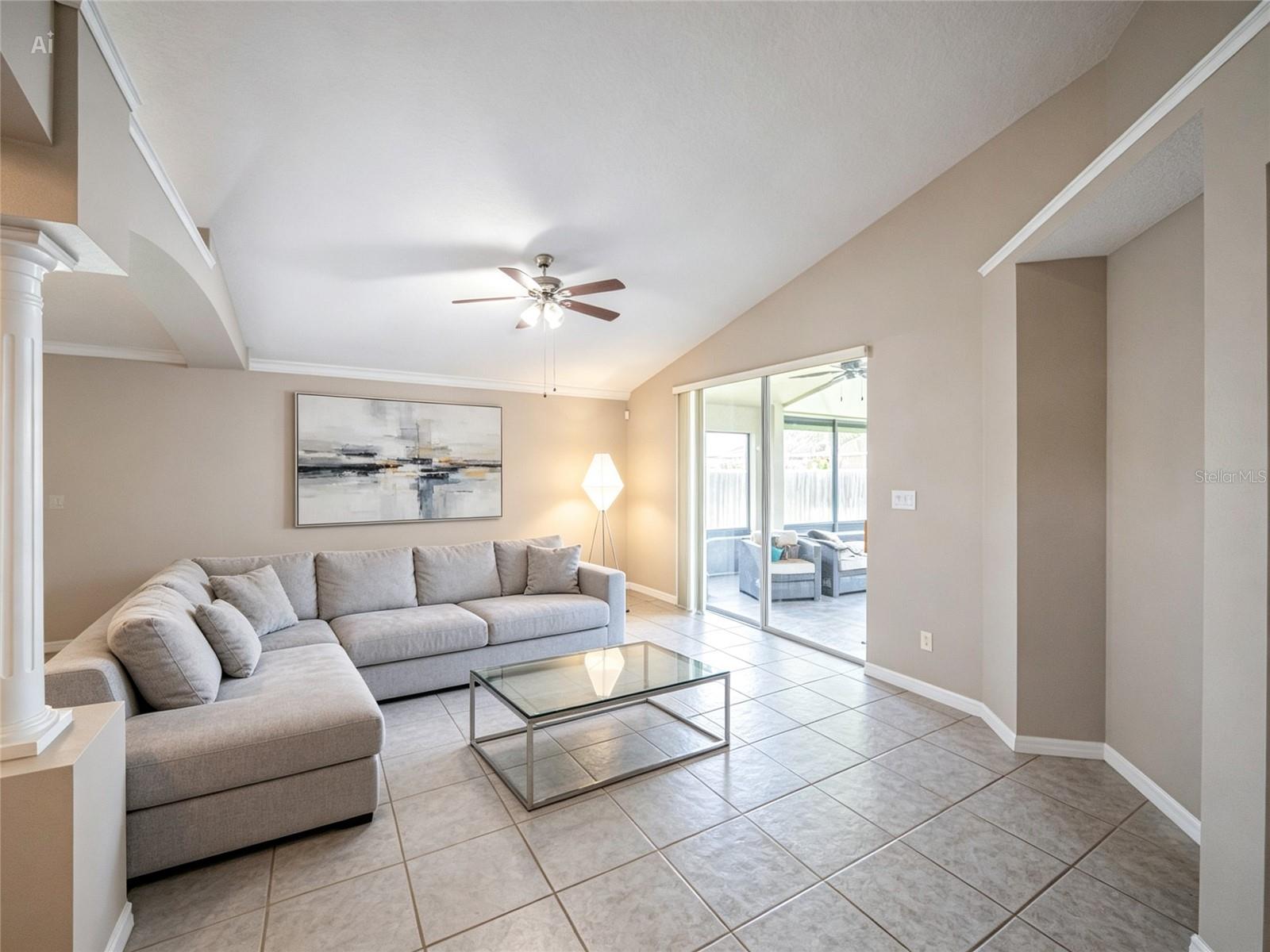2843 Strand Cir Property Photo 14