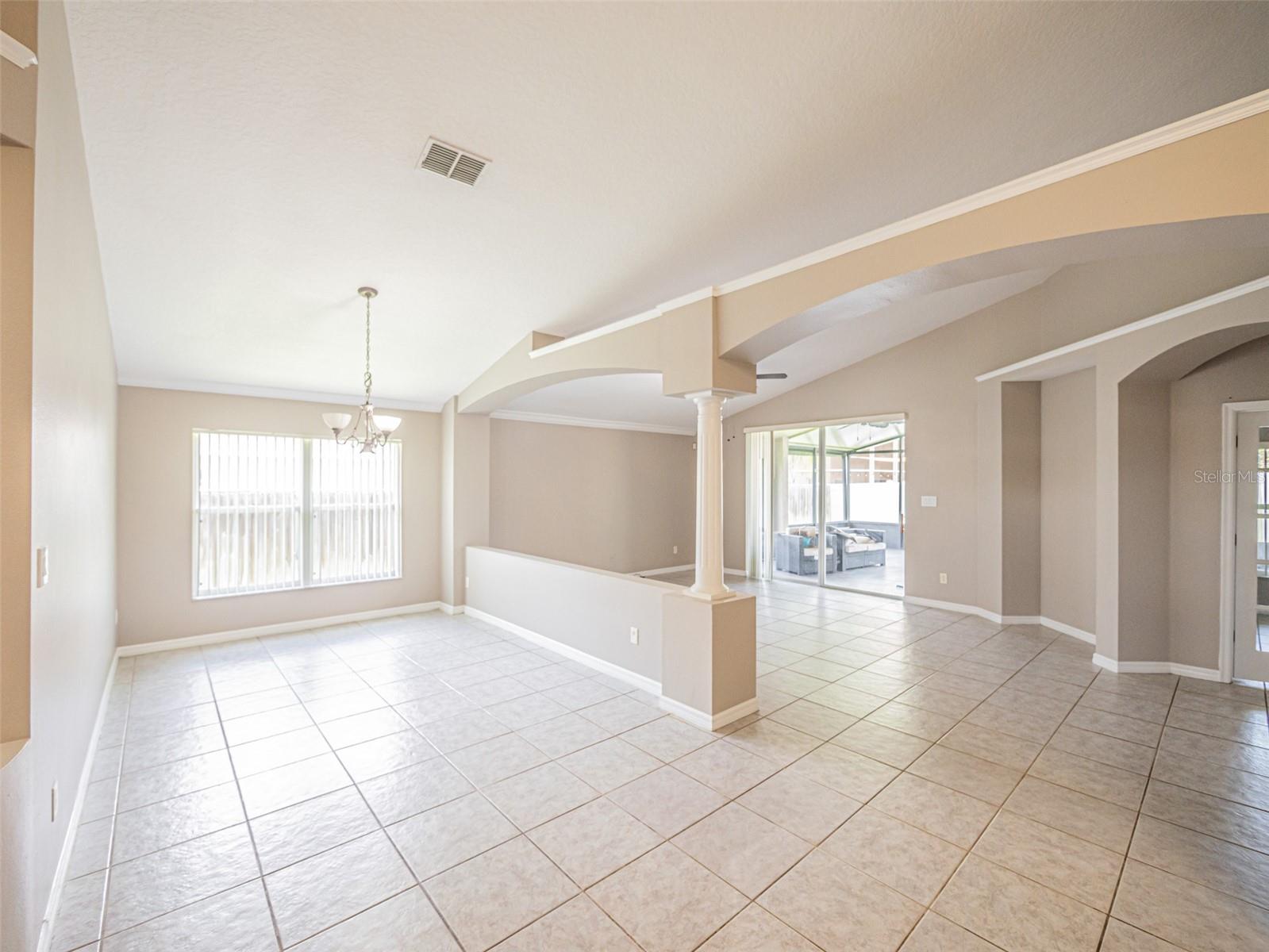 2843 Strand Cir Property Photo 15