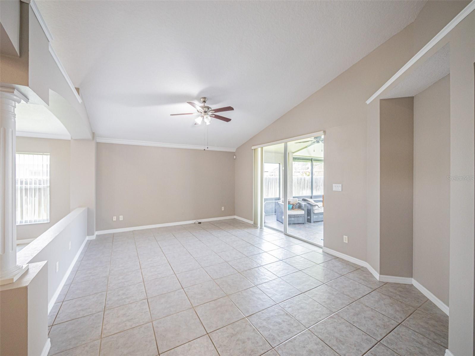 2843 Strand Cir Property Photo 16