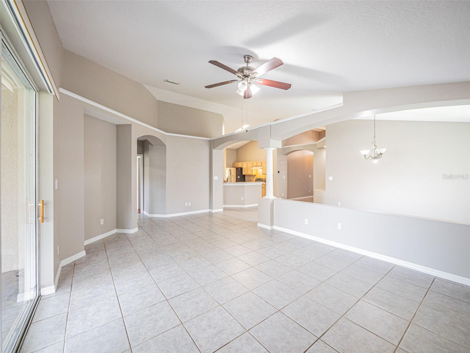 2843 Strand Cir Property Photo 17