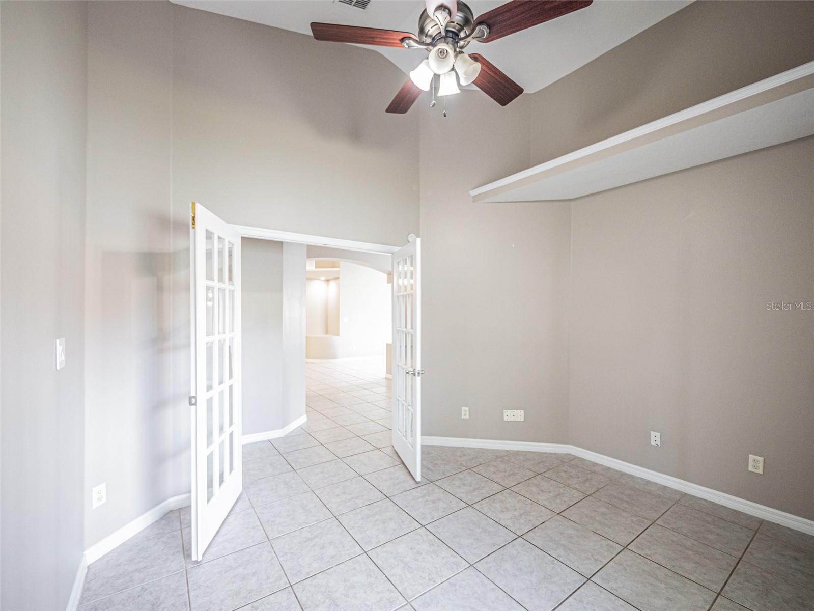 2843 Strand Cir Property Photo 40