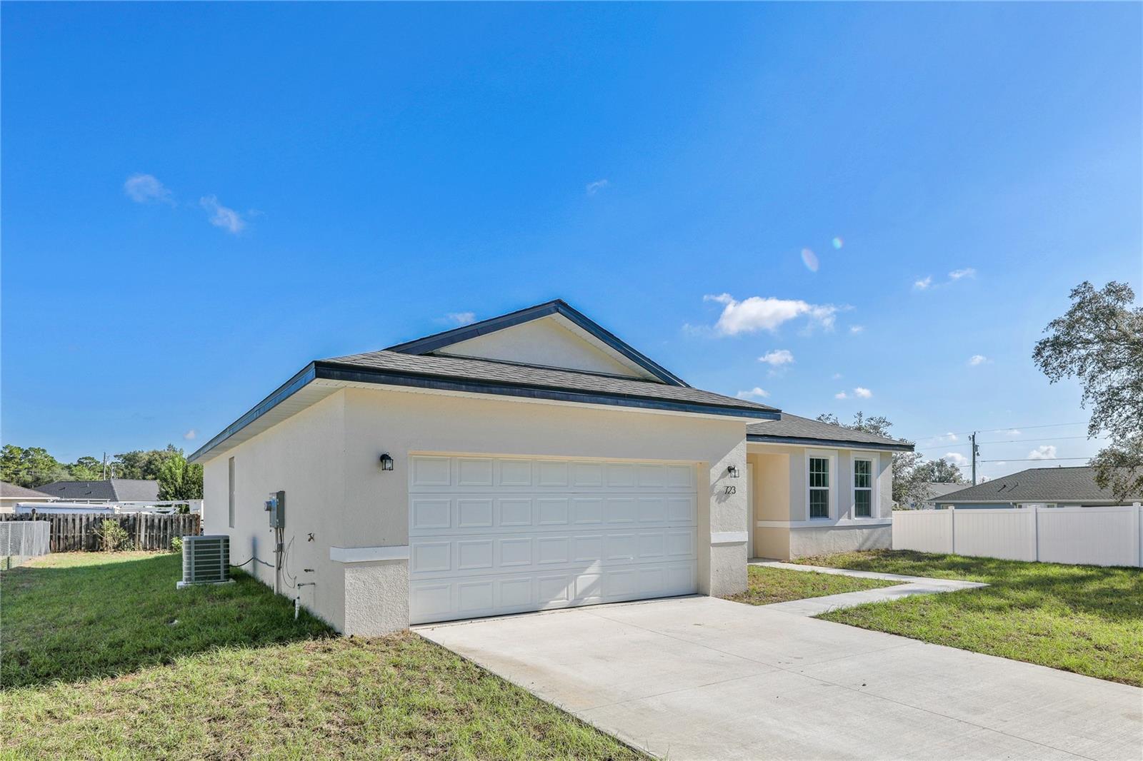 2681 Sw 161st Loop Property Photo 4