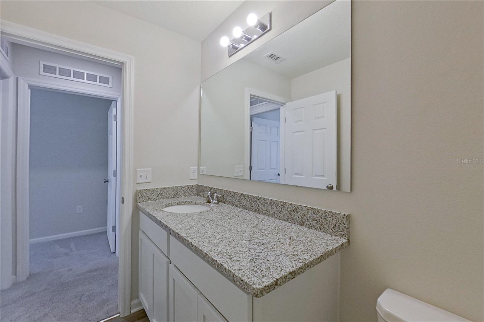 1802 Nebraska Loop Property Photo 12