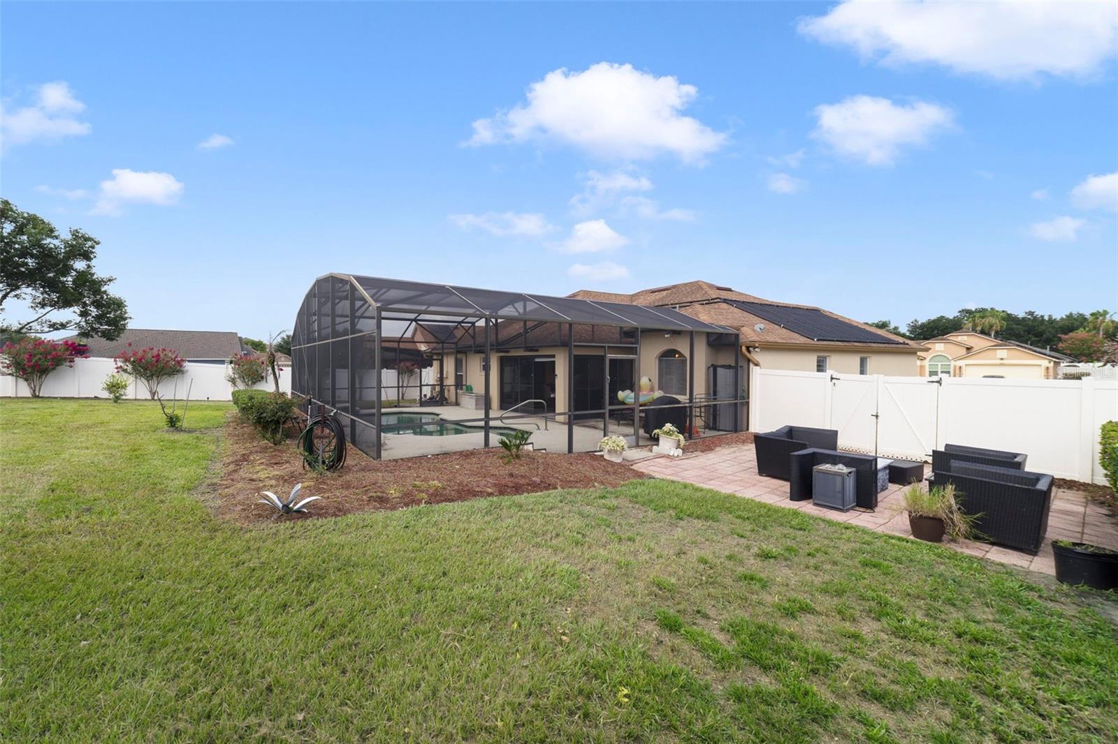 255 Loma Del Sol Dr Property Photo 19