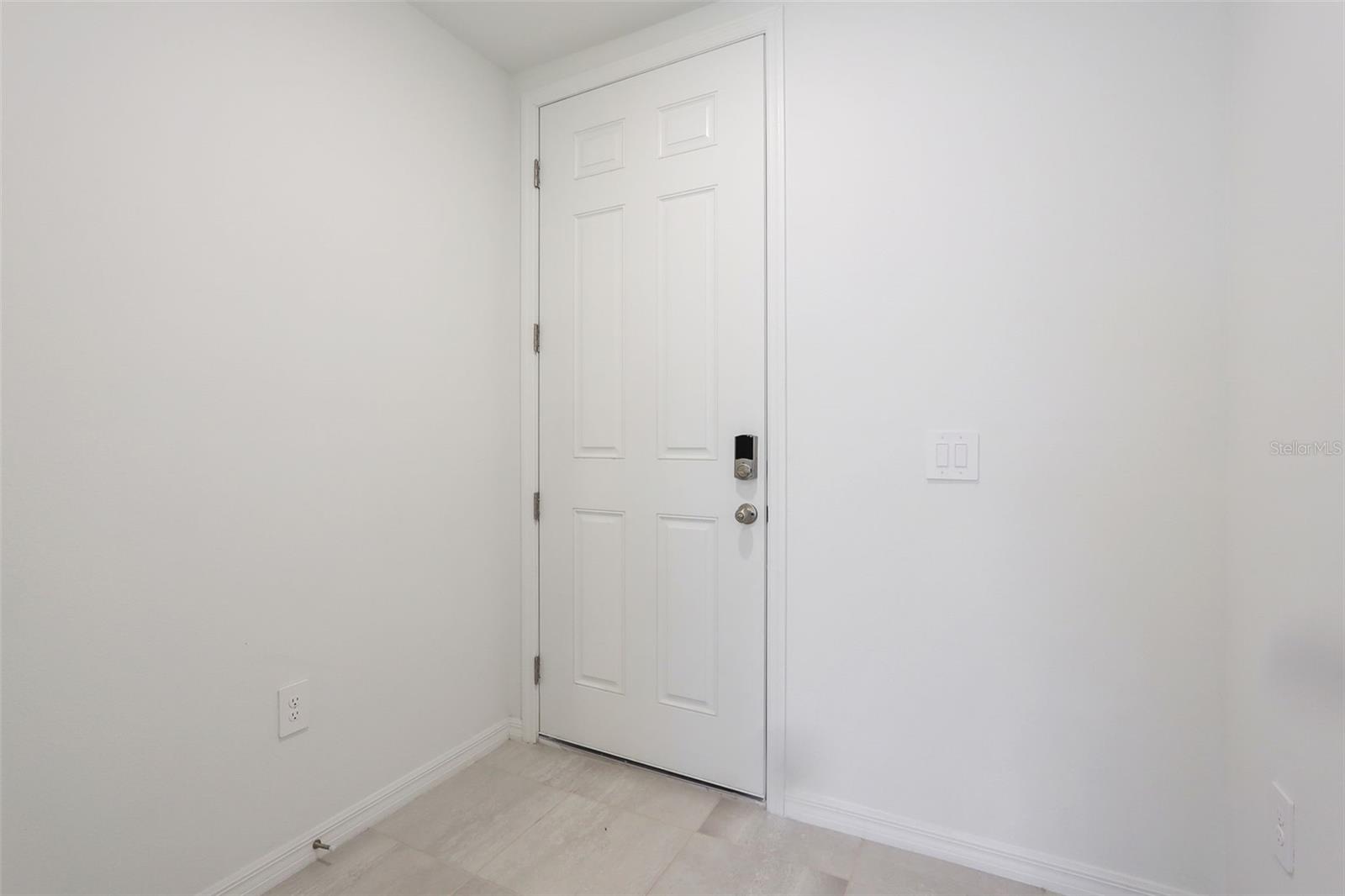 16332 Happy Eagle Dr Property Photo 5