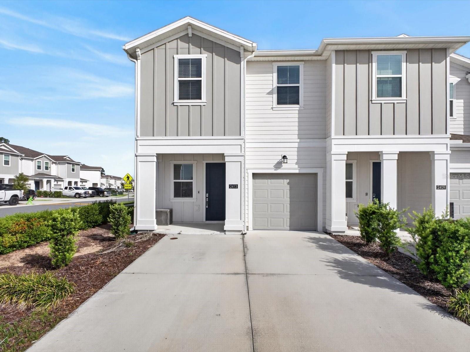 2413 BROOK MARSH LOOP Property Photo 1