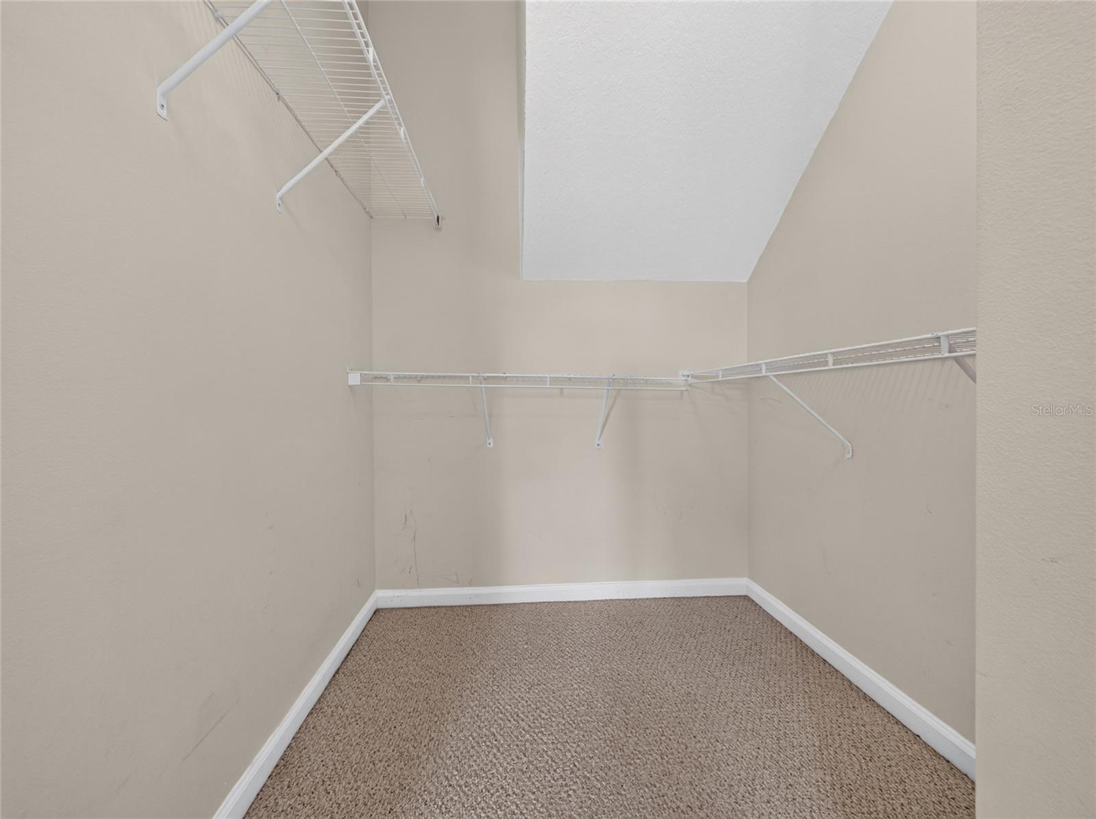 10411 Park Commons Dr Property Photo 13