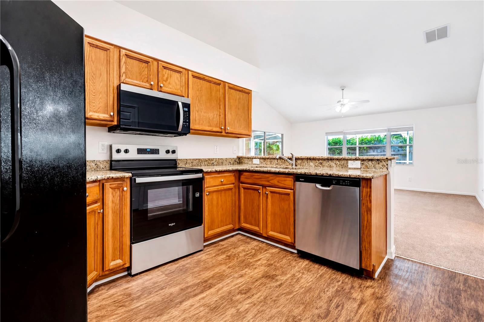 2302 Lyncrest Ct Property Photo 6