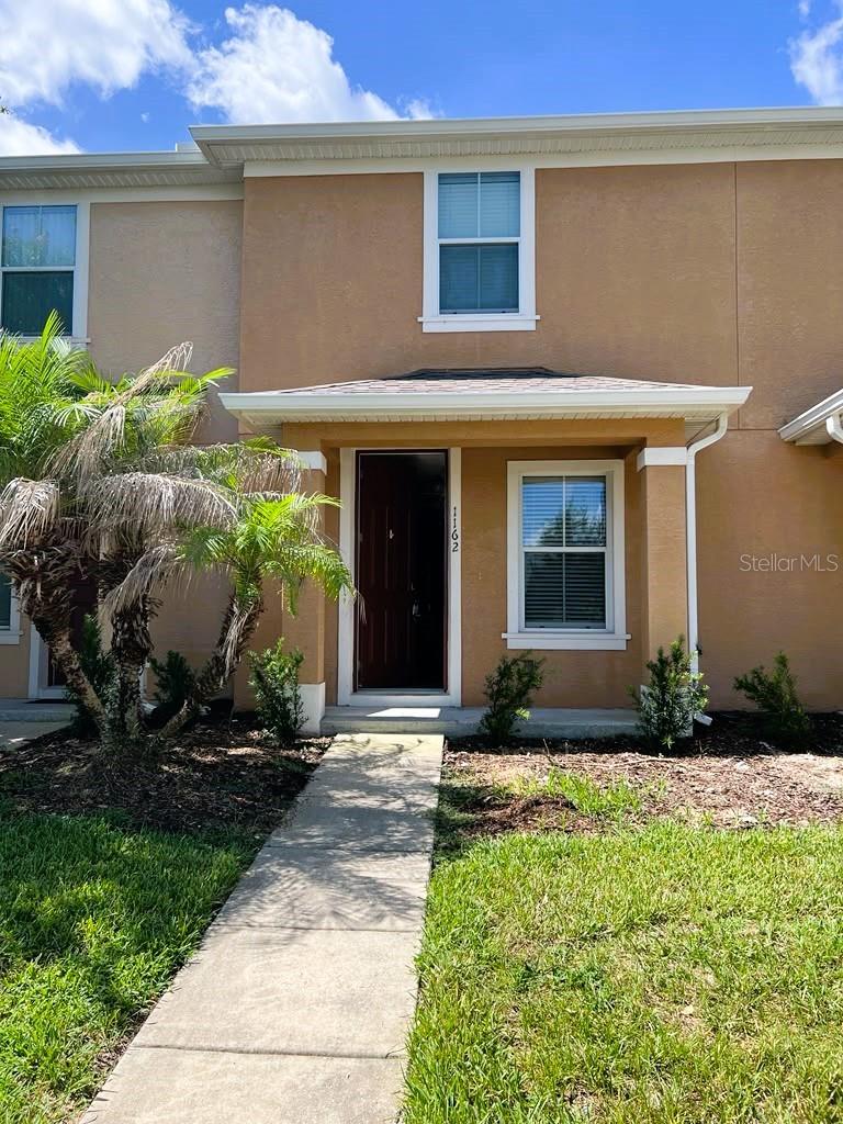 1162 CHELSEA DR Property Photo 1