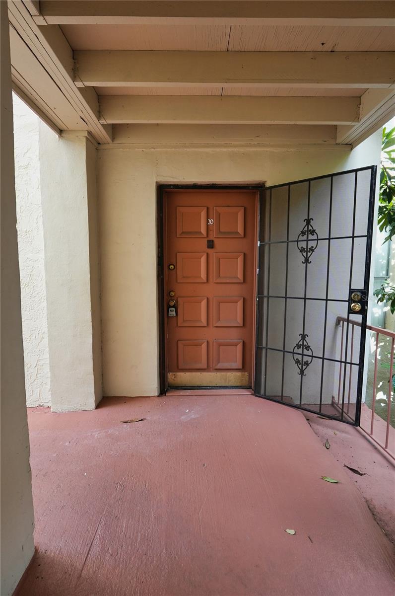 512 Orange Dr #20 Property Photo 4