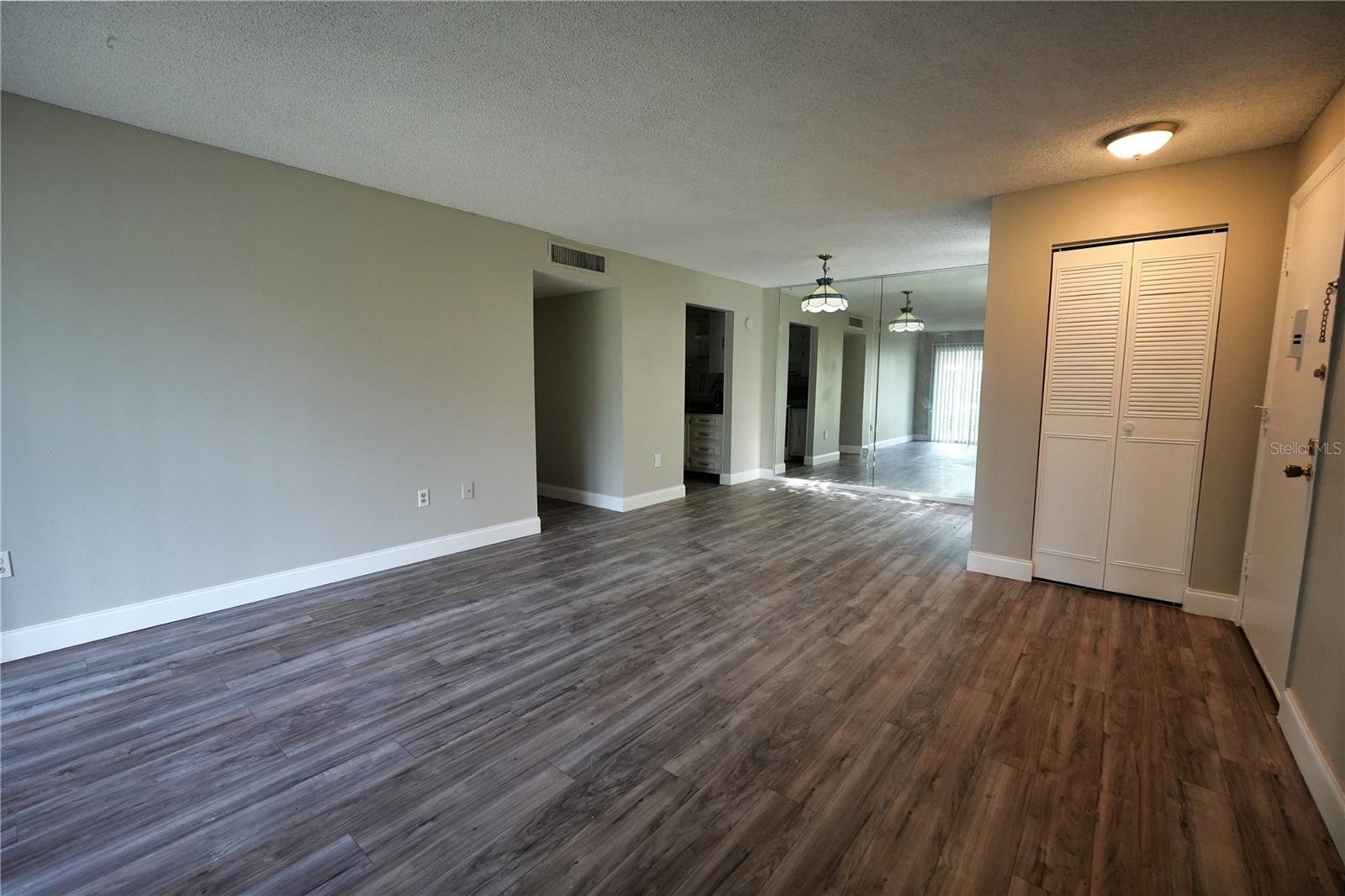 512 Orange Dr #20 Property Photo 5