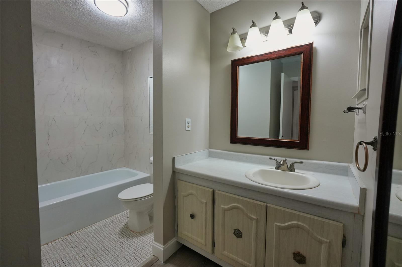 512 Orange Dr #20 Property Photo 12